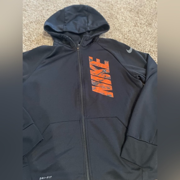 Boys Black Zip Up Nike Hoodie - Picture 2 of 5